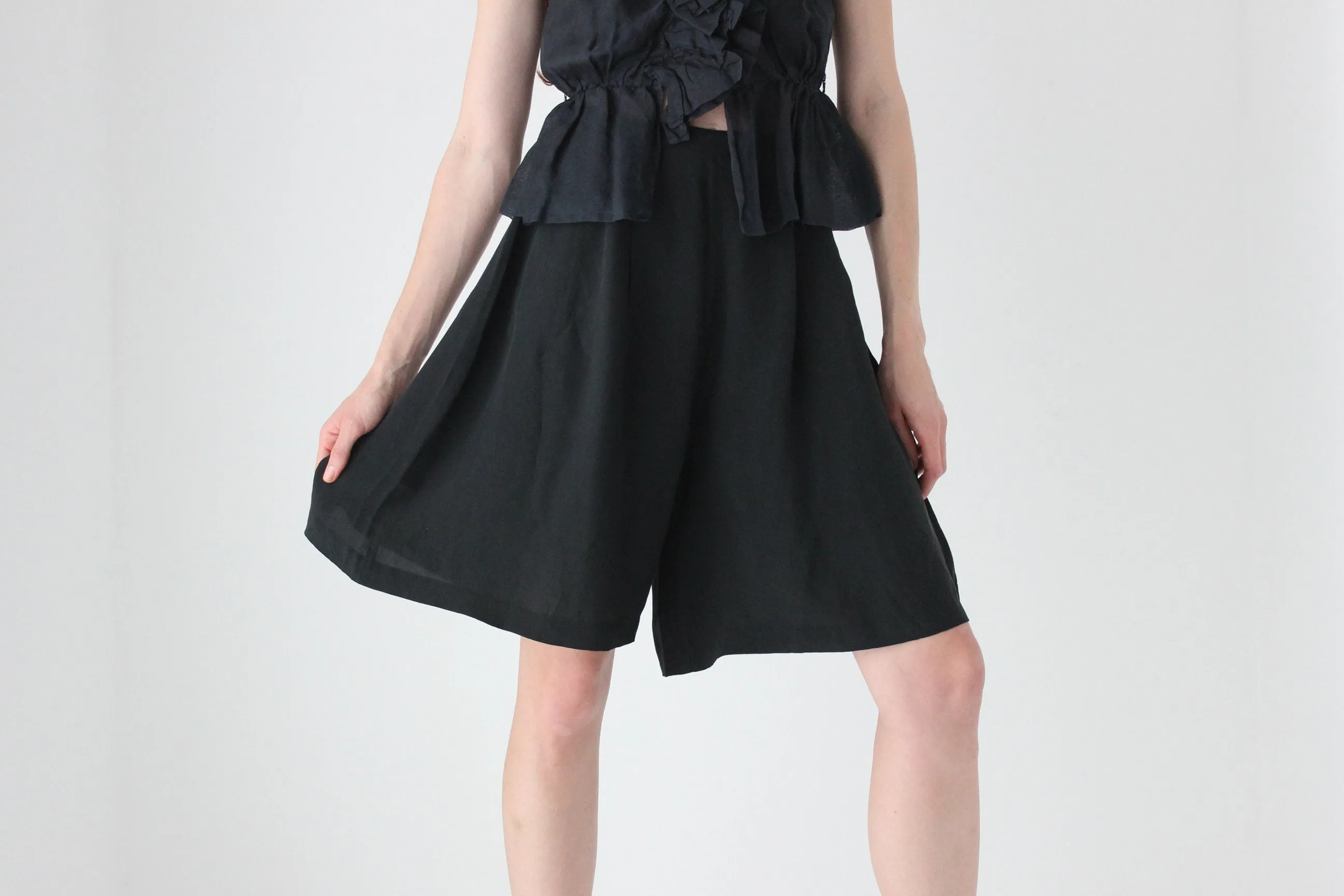 90s Pure Silk Knee Length Wide Leg Culotte Shorts