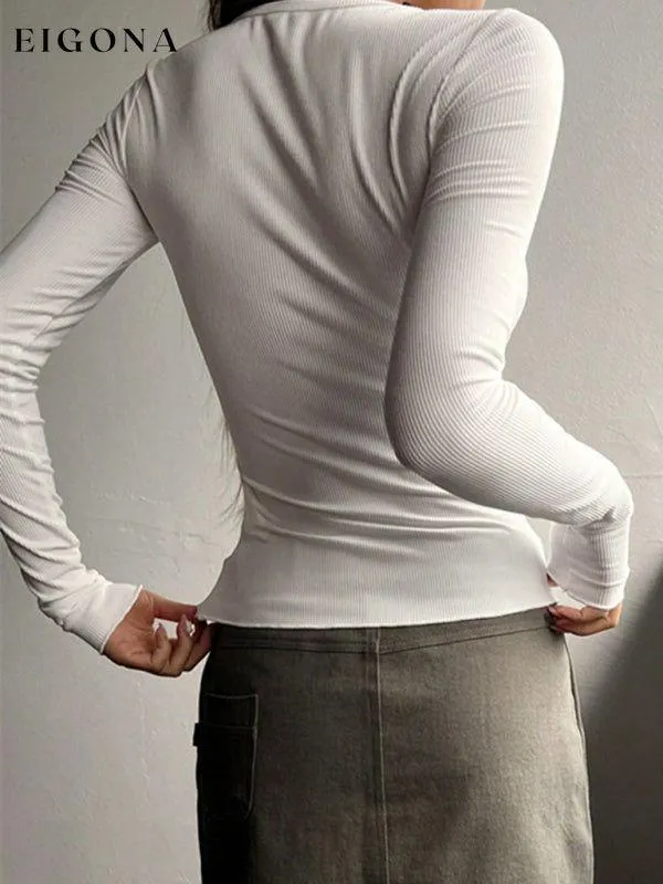Feminine U-neck buttoned long-sleeved knitted top