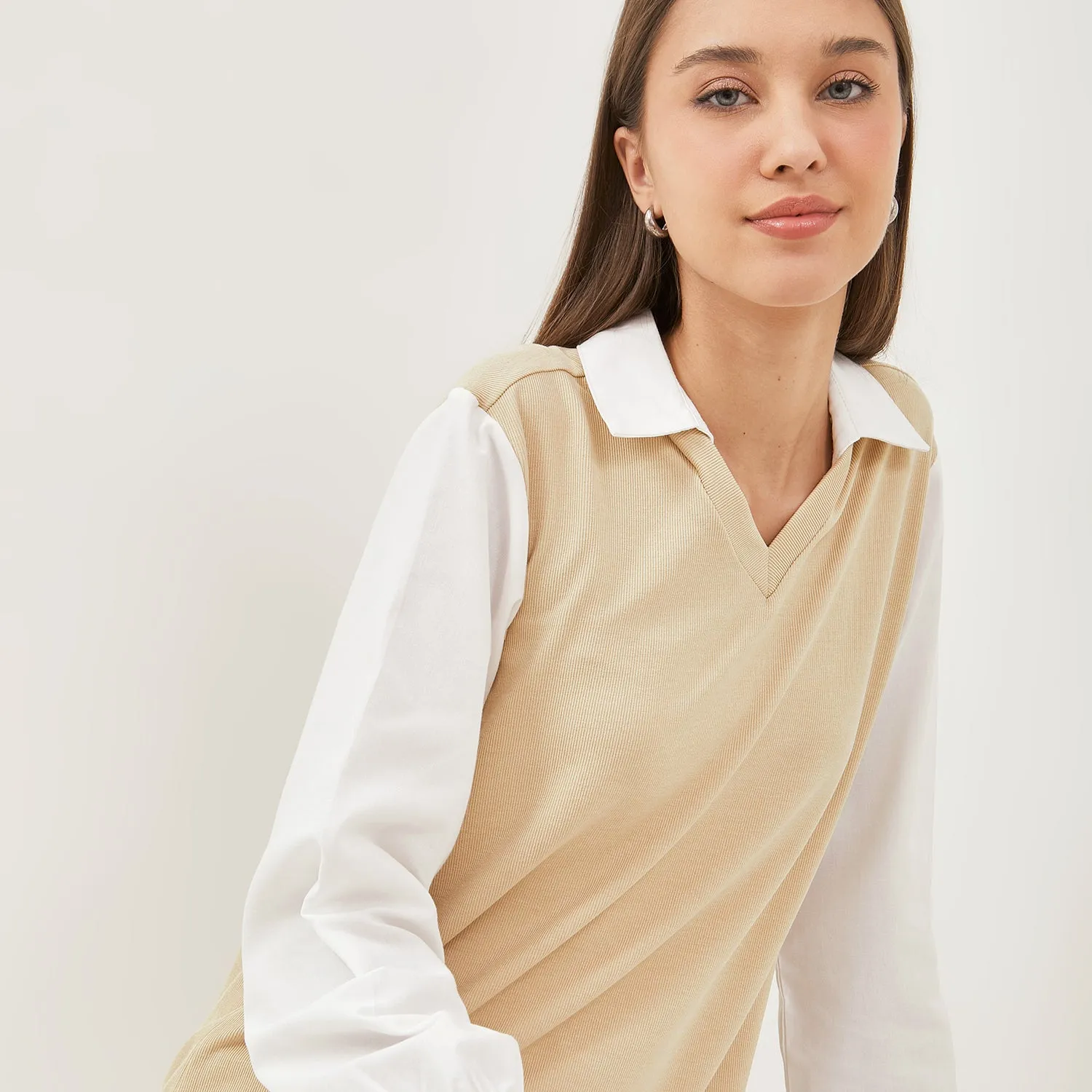 GRAPHIS Collared V-Neck Sweater Look Shirt