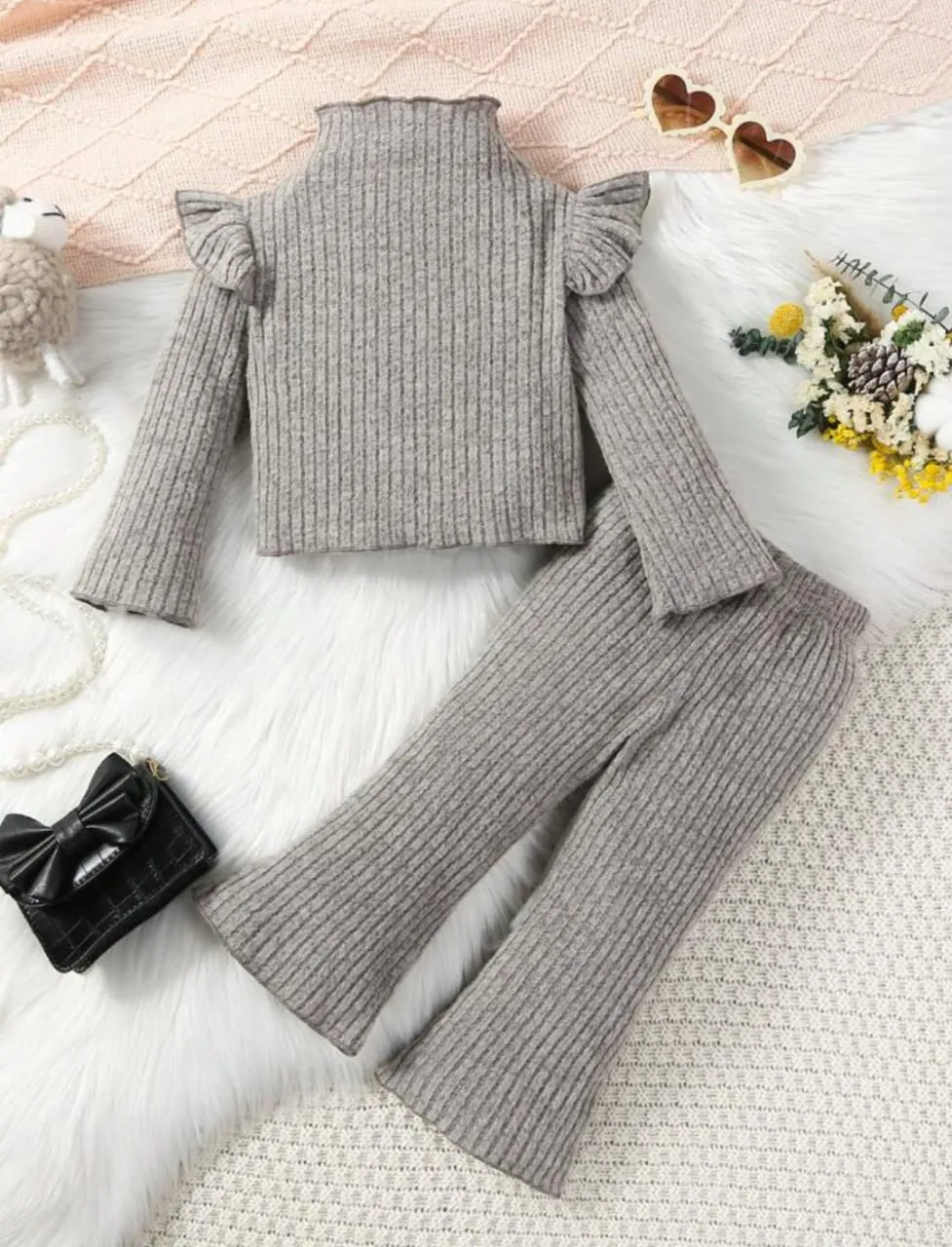 Plush - Shoulder Frill Style Ribbed Knit Basic Set - Grey