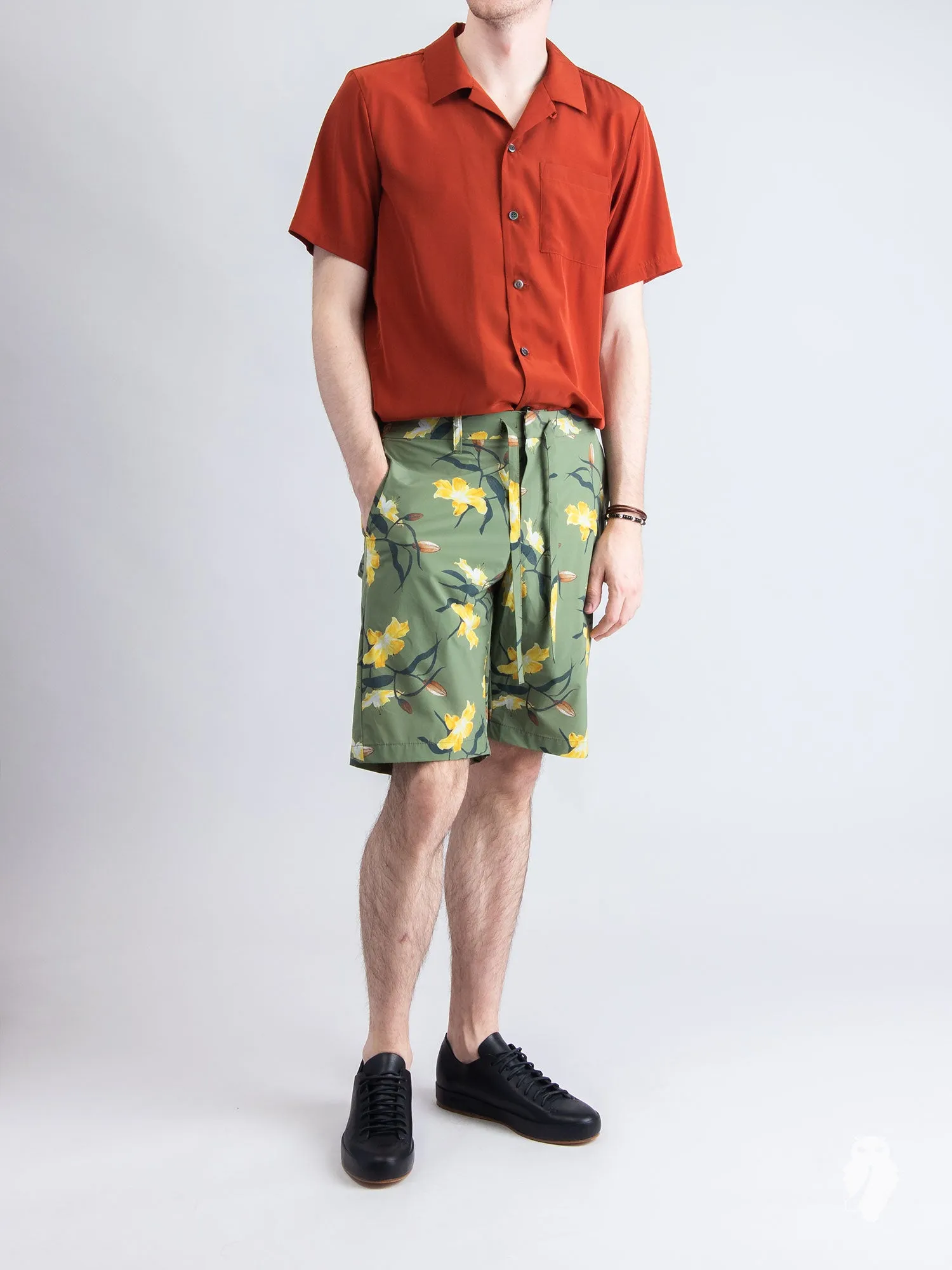 Relaxed Shorts in Yellow Flowers