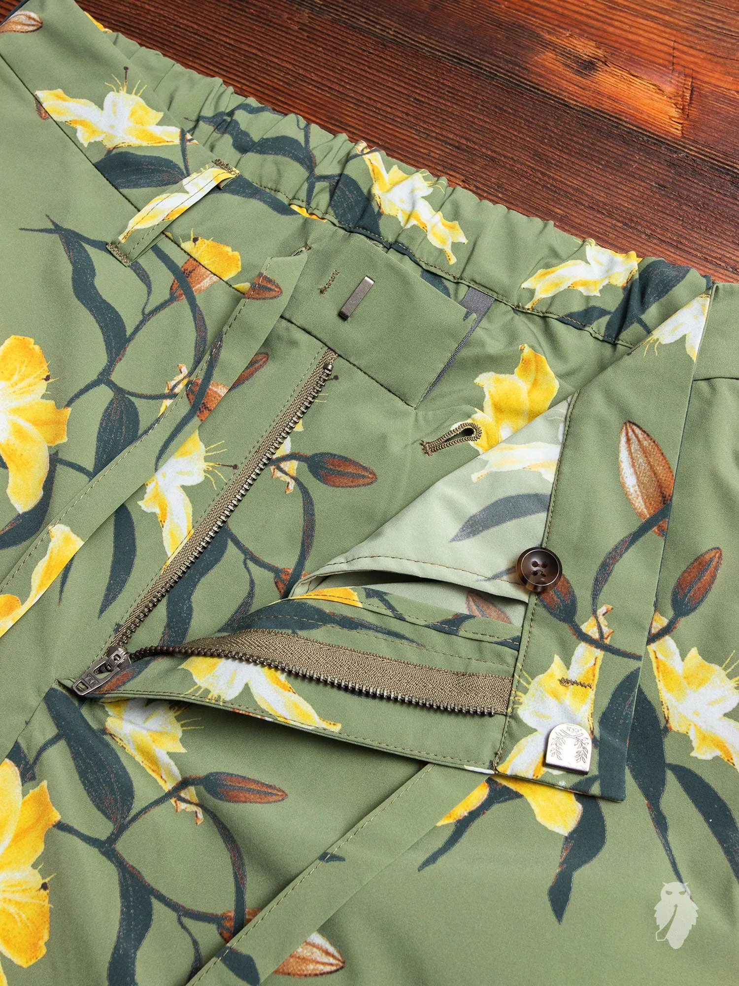 Relaxed Shorts in Yellow Flowers