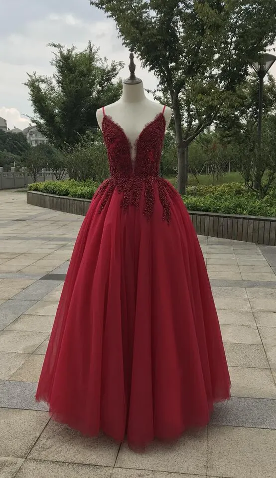 Spaghetti lace appliques crystals pearls beaded dark red burgundy ball gown tulle prom dress